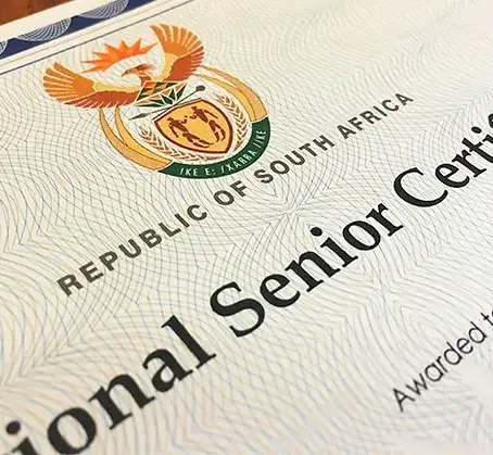 ‘n Voormalige gesondheids-werknemer word vir bedrog vervolg