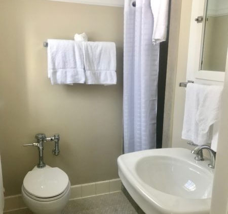 Bathroom.jpeg