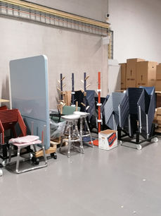 À la demande de Dimanche showroom SA
Gestion logistique globale -
Aménagement de deux bâtiment de six étages de l'Espace Tourbillon
Gestion flux de marchandises - Gestion de commande auprès des fournisseurs - Gestion d'équipe -
Réception de mobilier in situ - Montage de mobilier - Aménagement et mise en place selon plans