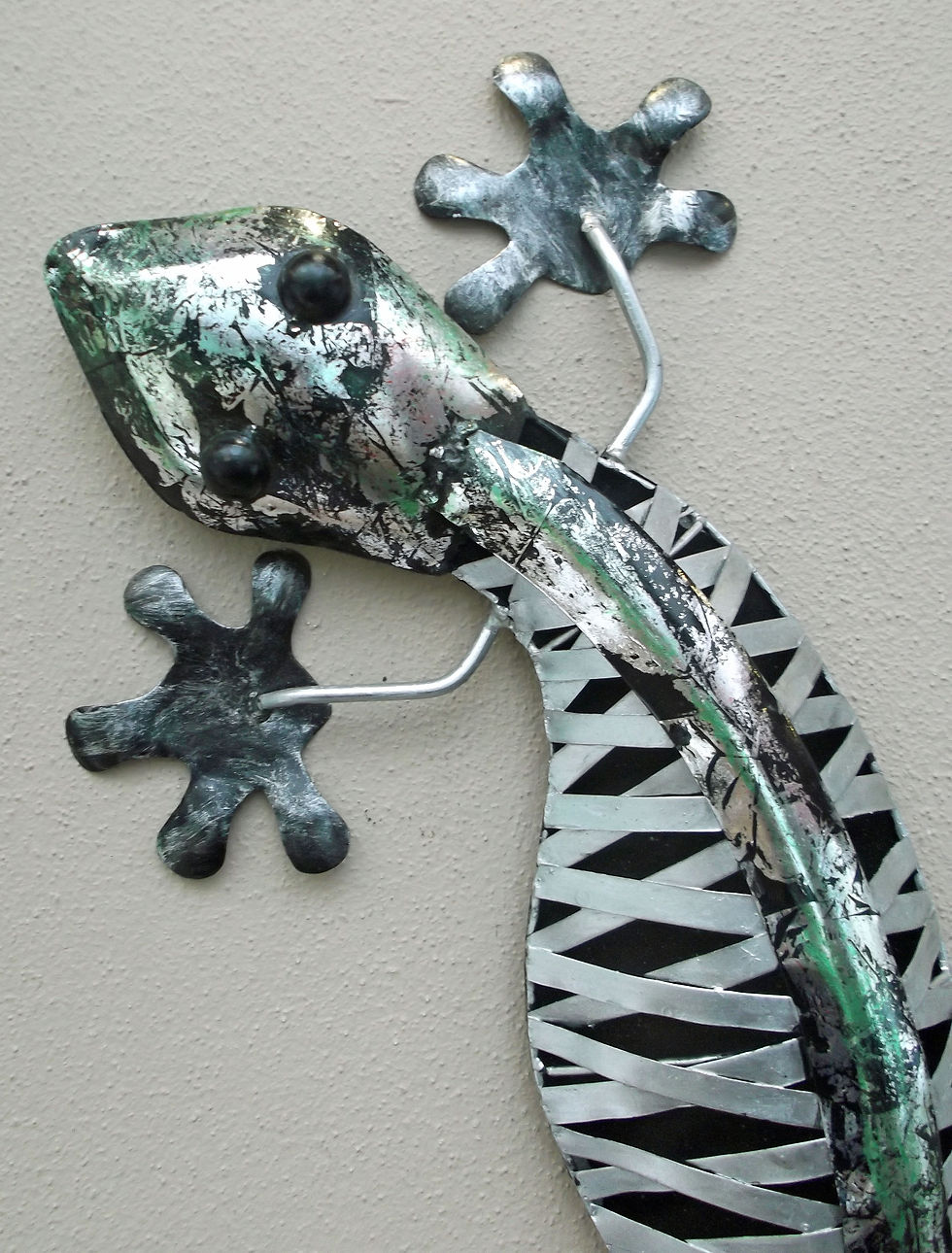 Thumbnail: Silver Stripped Wall Gecko - Medium