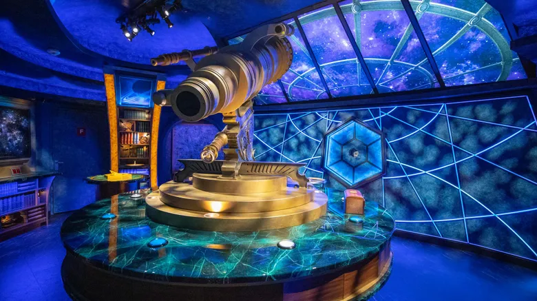 Navigator-of-the-Seas-Bar-Lounge.jpg.webp