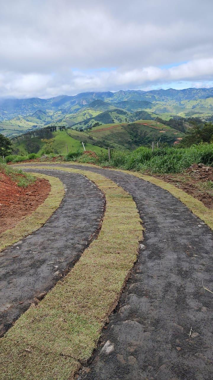 Estrada de acesso