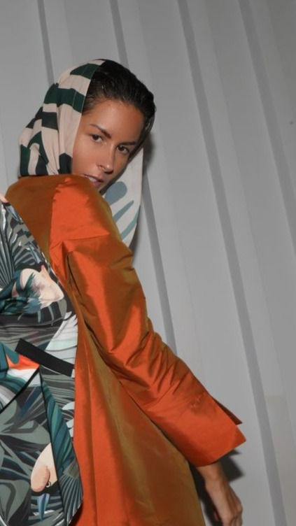 Thumbnail: 'GROW AS ONE' abaya