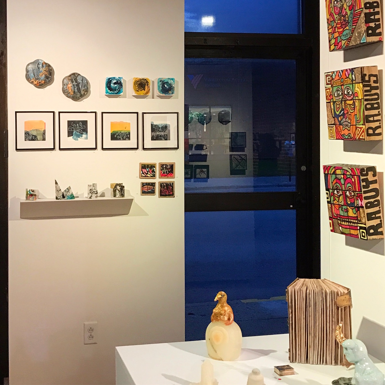 924 Gallery Tiny V Show