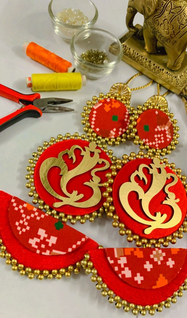 Red Ganesha Door Hanging (11 Inch)