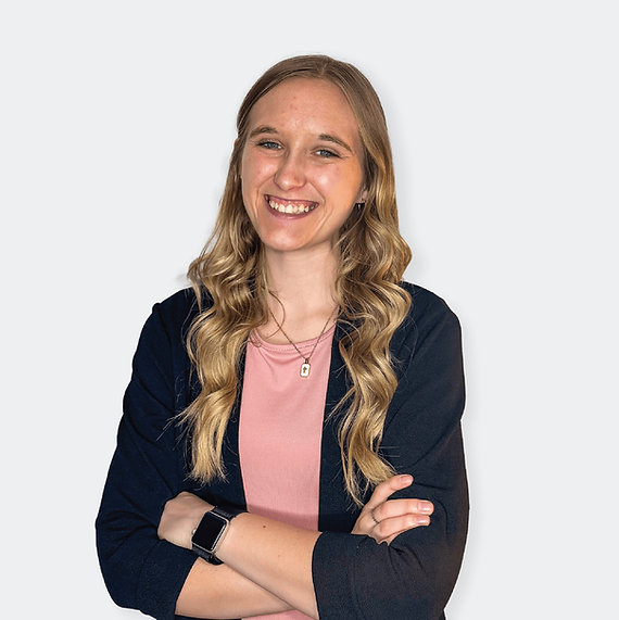 Elizabeth Contact Page Portrait