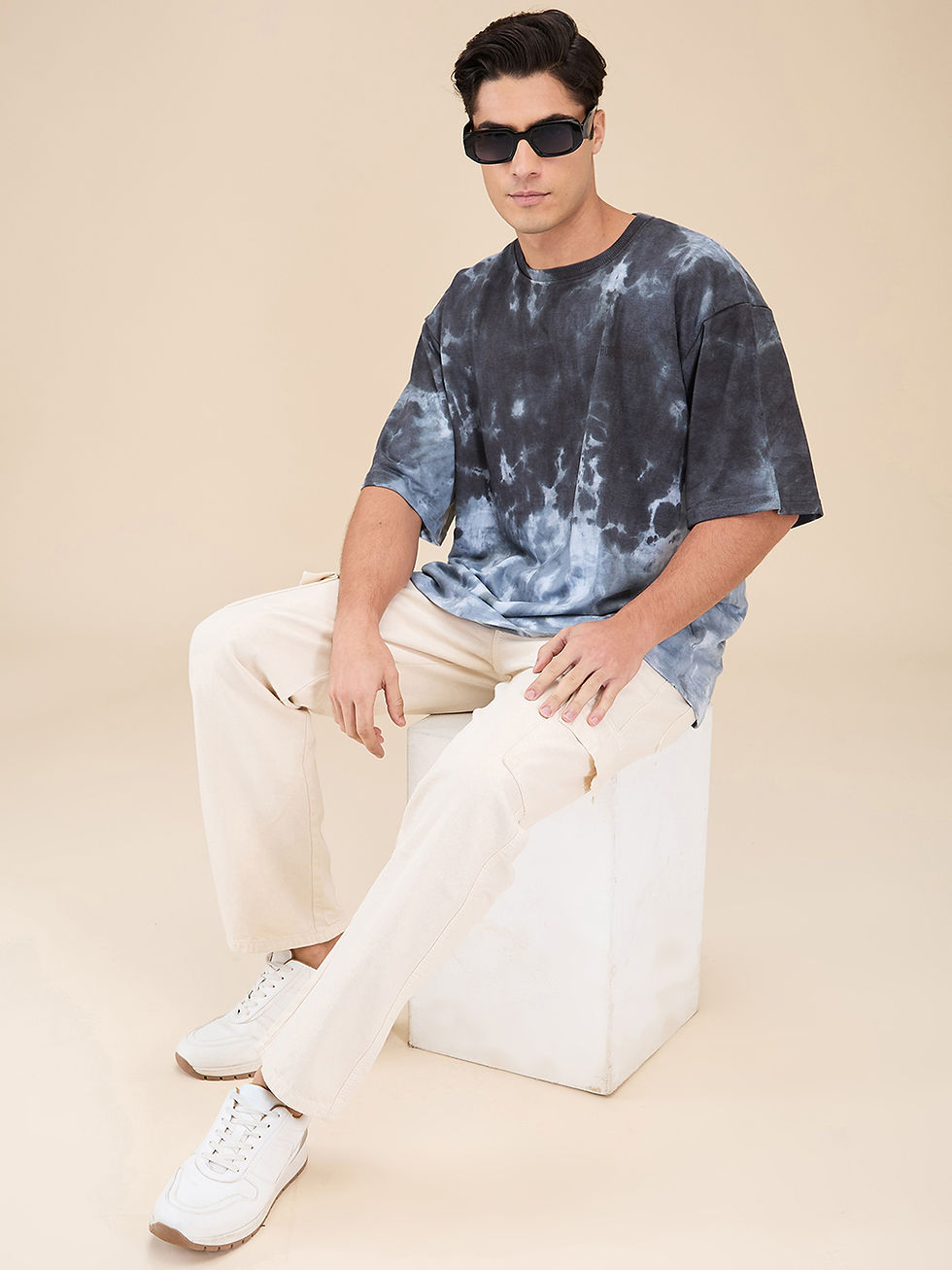 Thumbnail: Bombay Berry Tie Dye T-shirt in Black Grey [UNISEX]