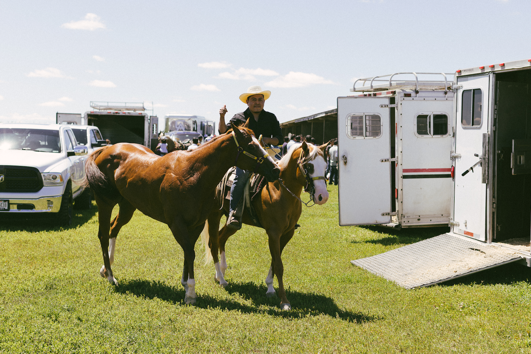 Isaac Harris: "Warm Welcome"