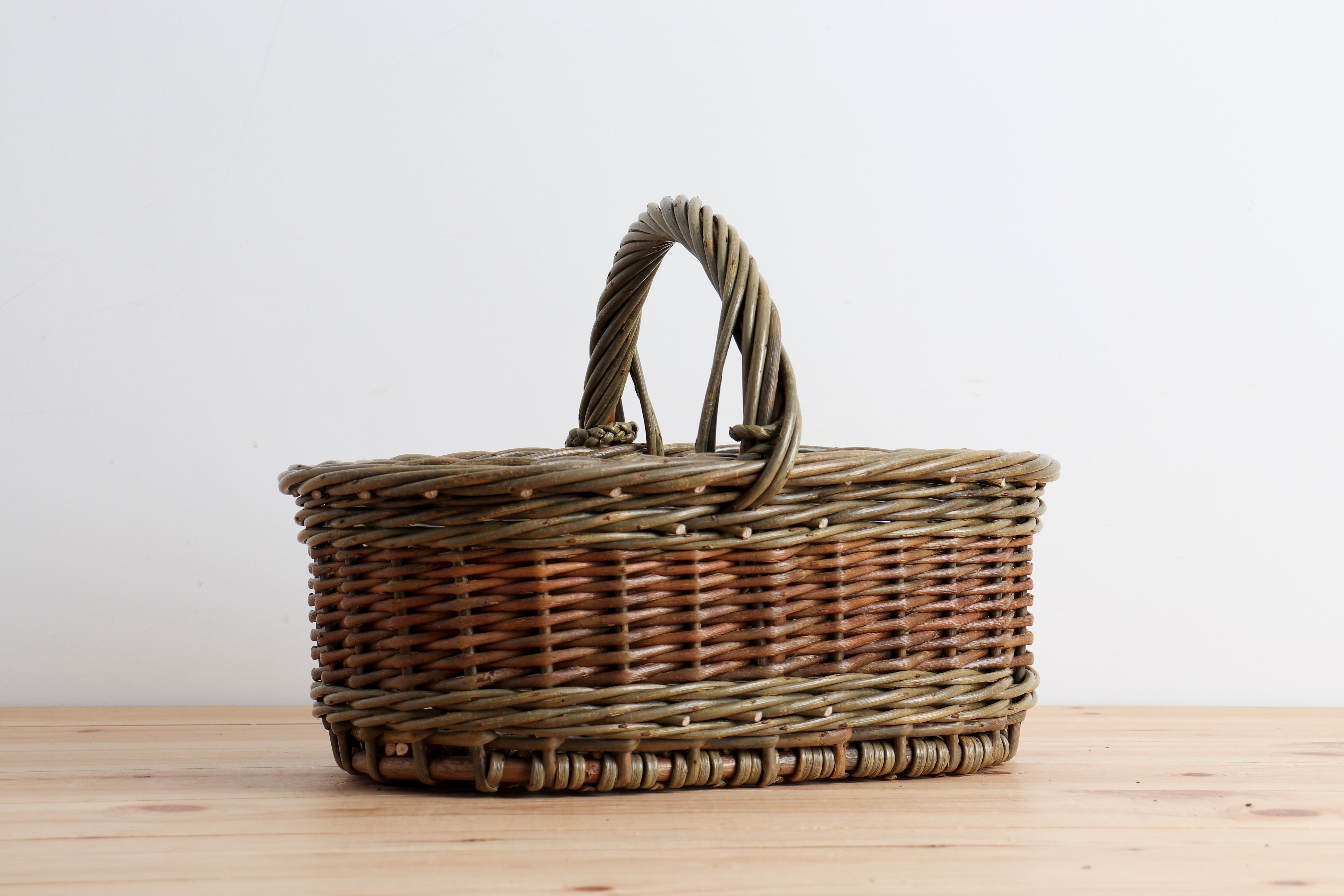 oval basket | small
