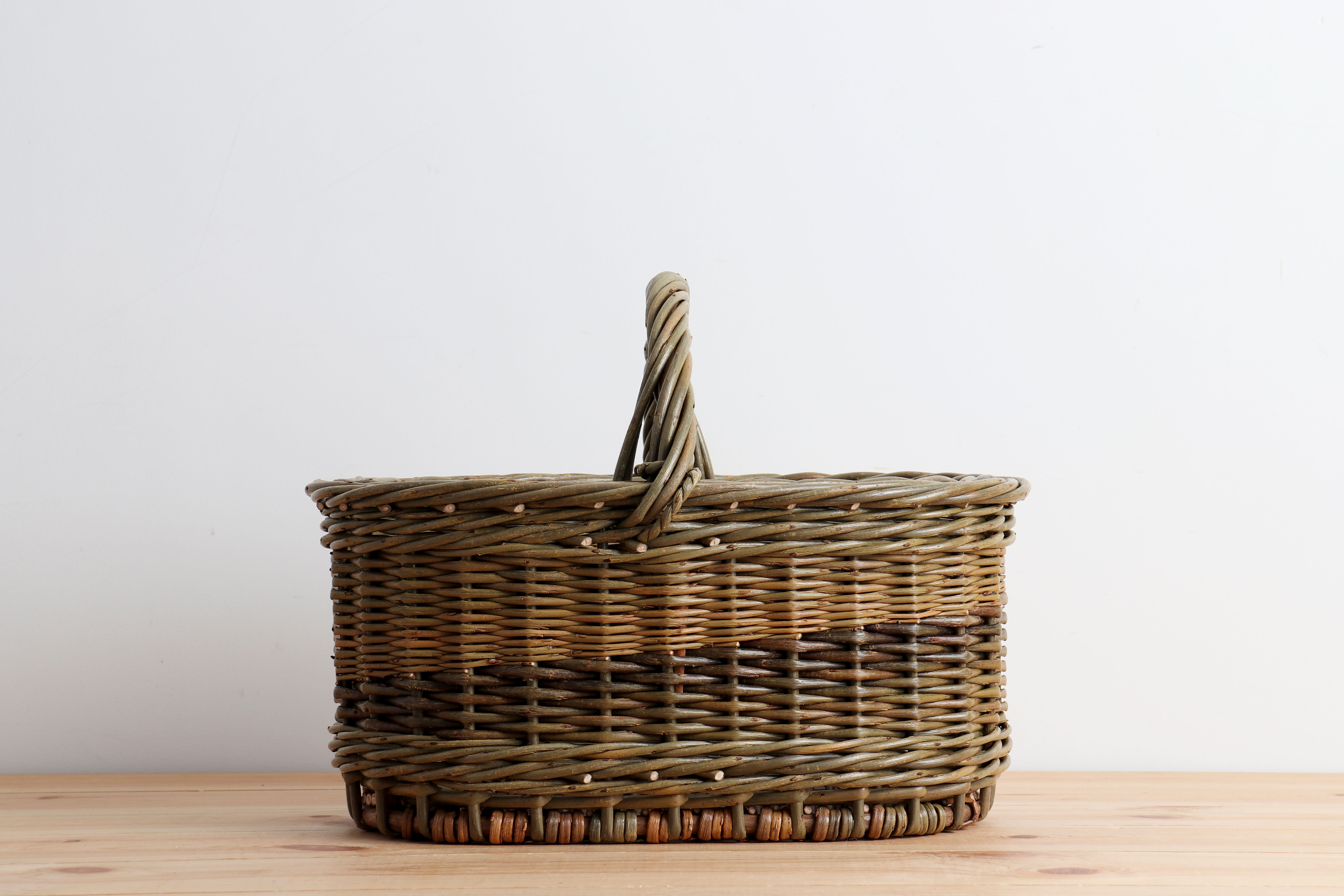 oval basket | small