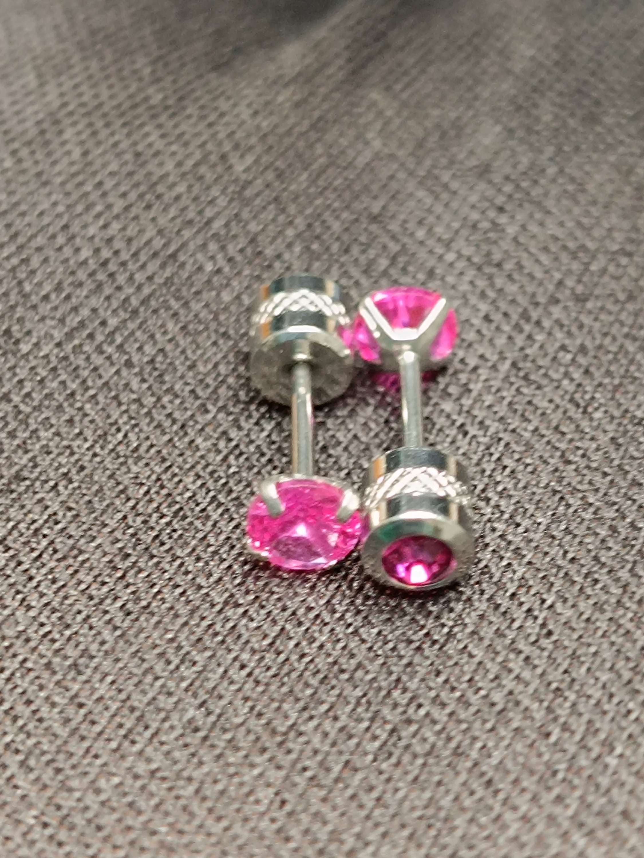 Edelstahl Ohrstecker mit zwei Seiten in pink