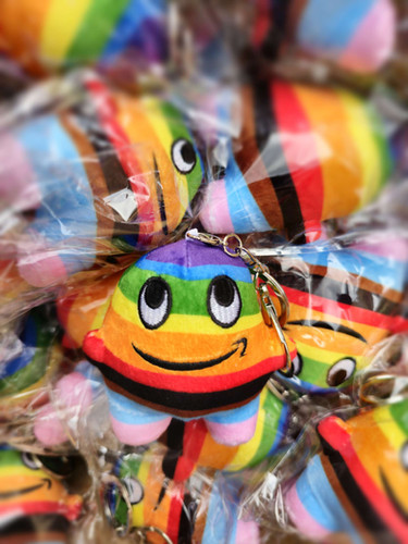 Glamazon - Rainbow Peccy Plush Keychain - 50 Qty | Arcs Labs
