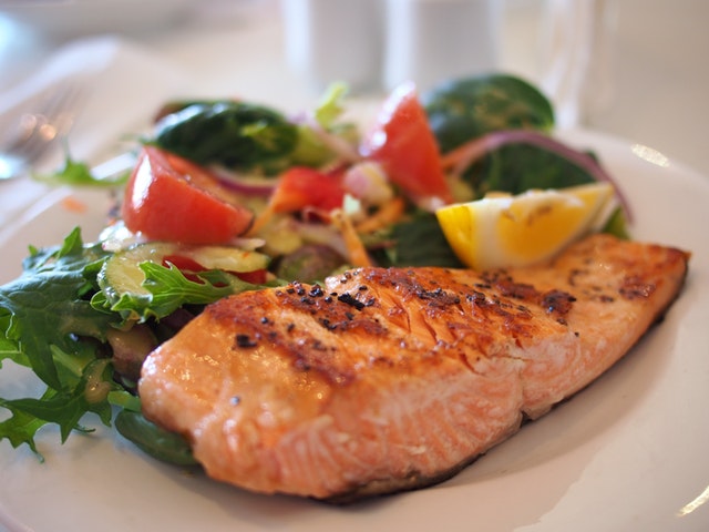 Roasted Suya Salmon Steak with Salad