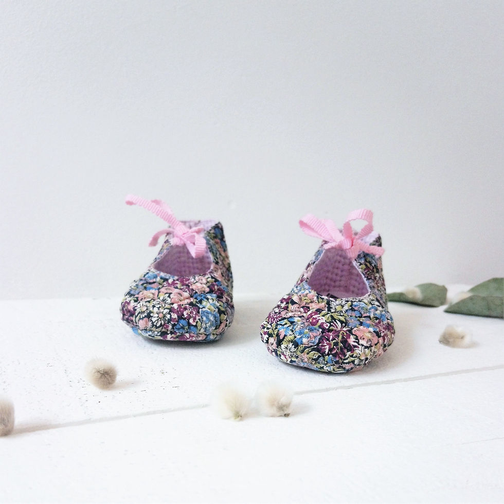 Miniature : chausson "Douceur" Liberty Chive Prune