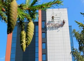 Монтаж на външна реклама и рекламни конструкции