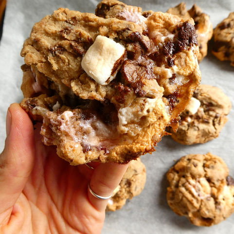 VEGAN SMORES COOKIES