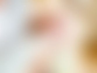 Your baby keeps crying while drinking milk? How should parents deal with this situation?