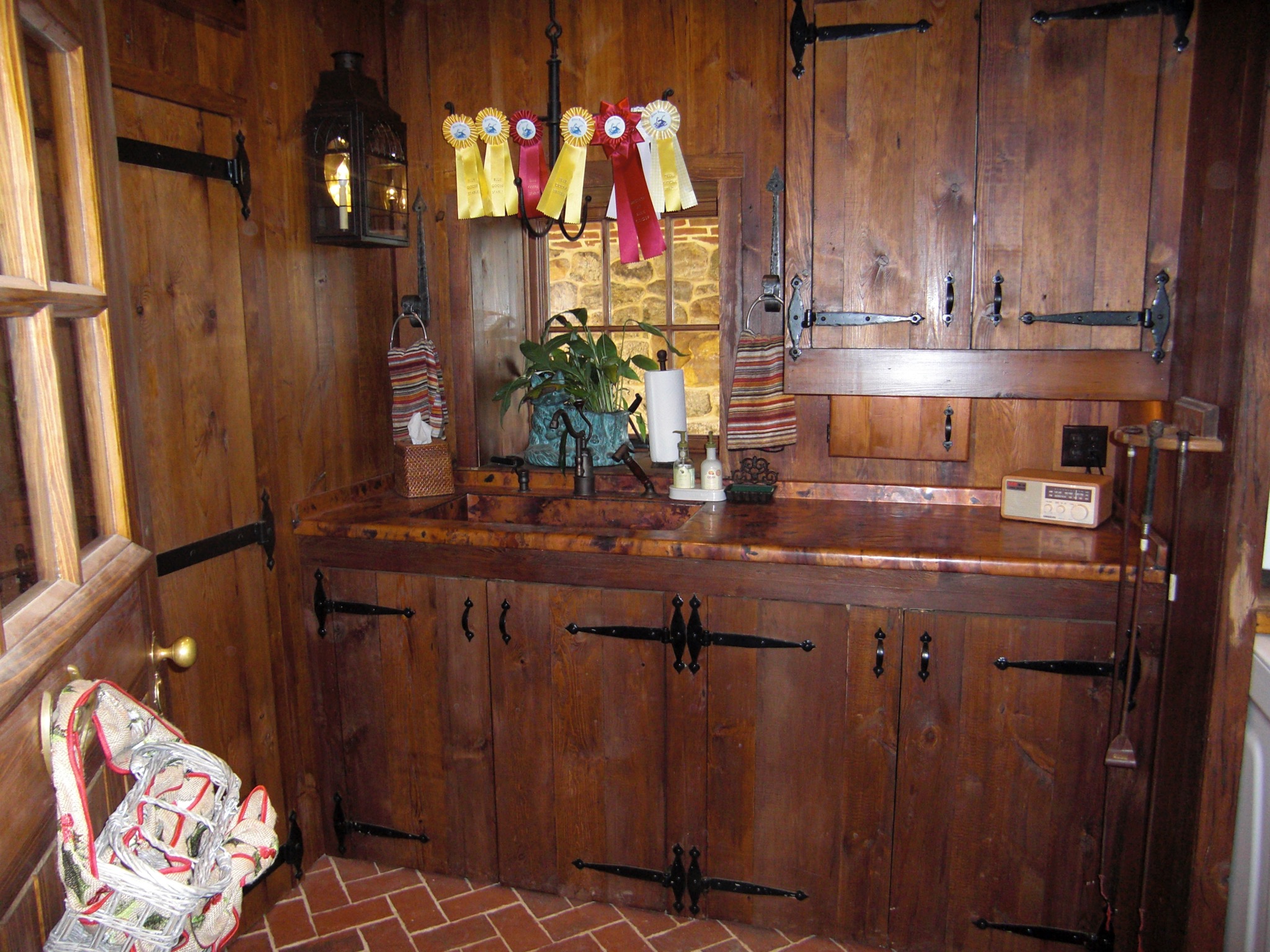 20. Tack Room Countertop and Sink