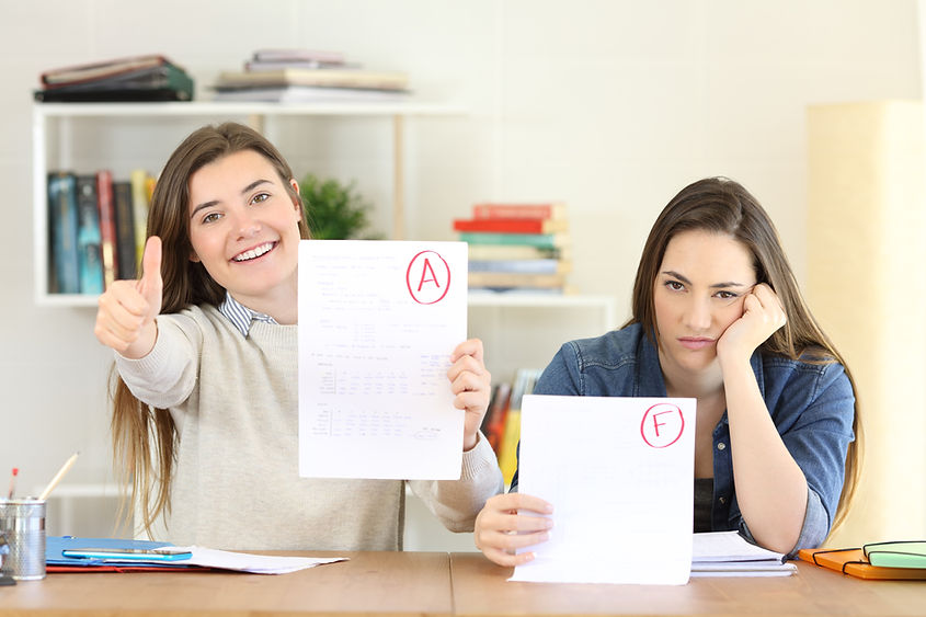 STUDY_STUDENTS_WITH_GOOD_GRADES_ARE_MORE_POPULAR_SECURE.jpg