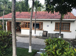 PUNTARENAS PLAYA NARANJO VENDO CASA $190.000