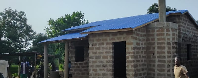Housing of the Chief of the Sawkpahou Village - Charitable Action of SYK ONG in progress