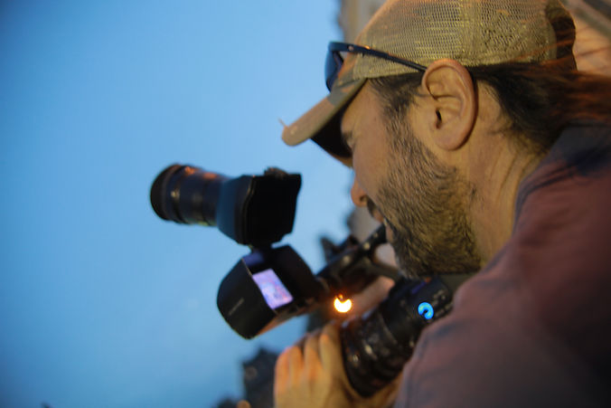 gray closeup with camera 2.JPG