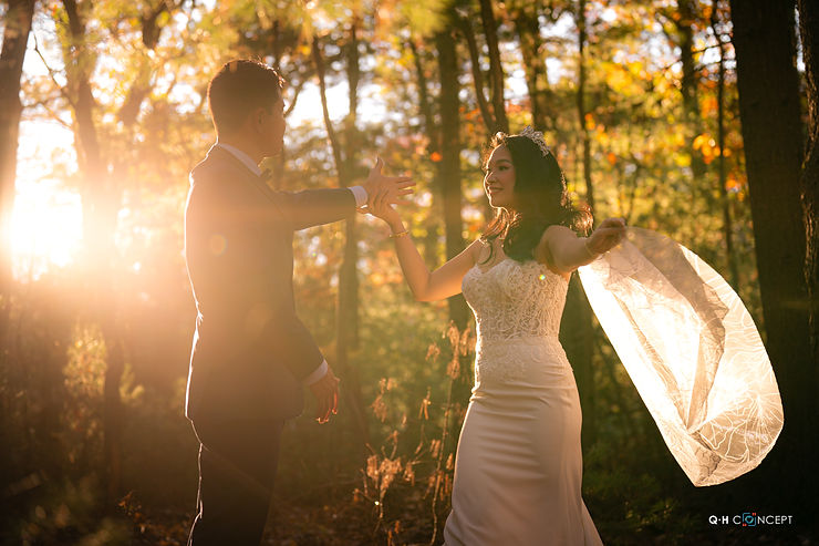 Candid moments - first dance