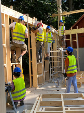 learning ecological building in Divinya