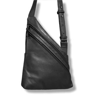 The DAZ bag (Double Angled Zipper) | Thomas Leather Studio