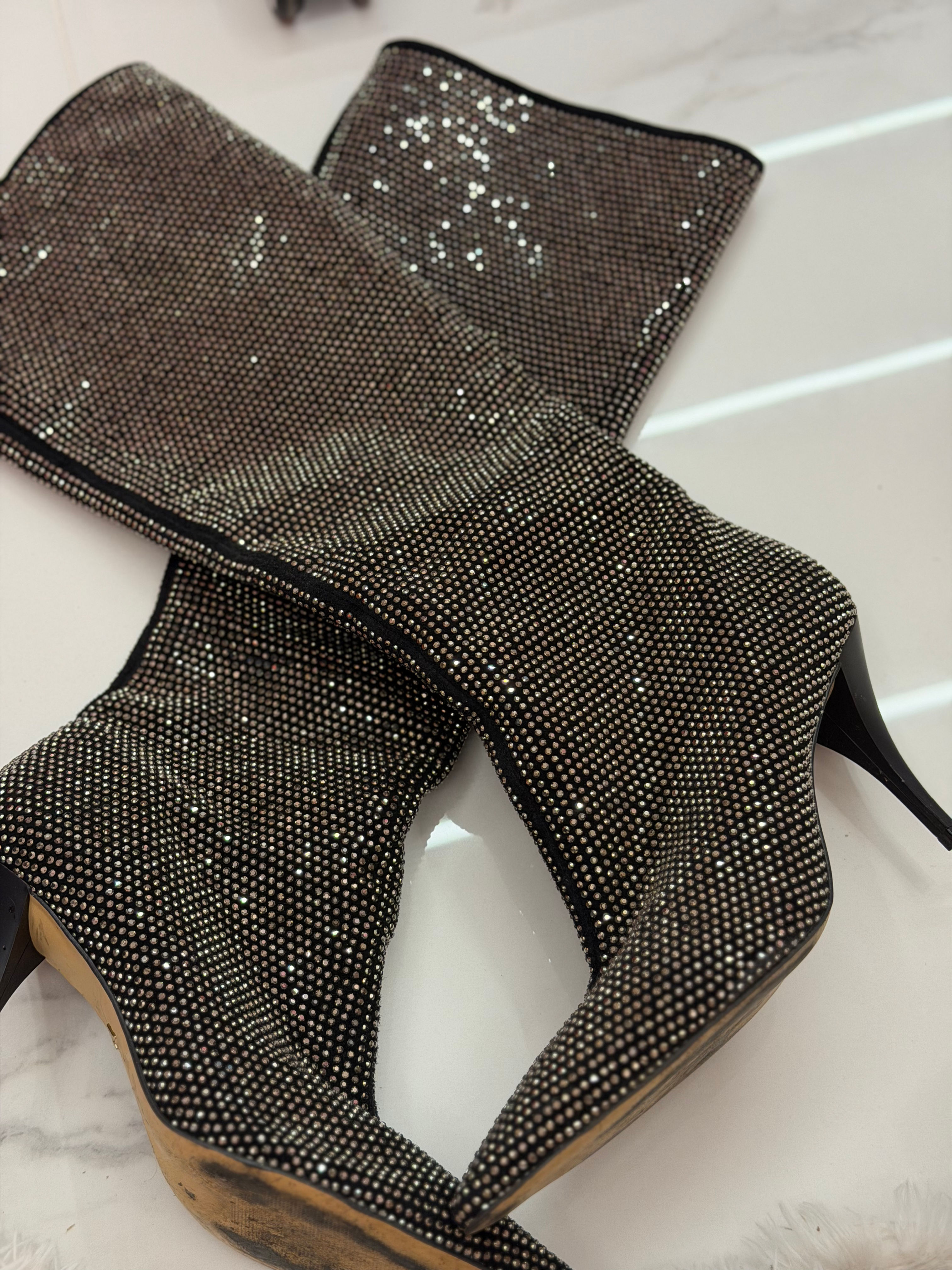 BOTA CANO ALTO STRASS CARRANO TAM 38