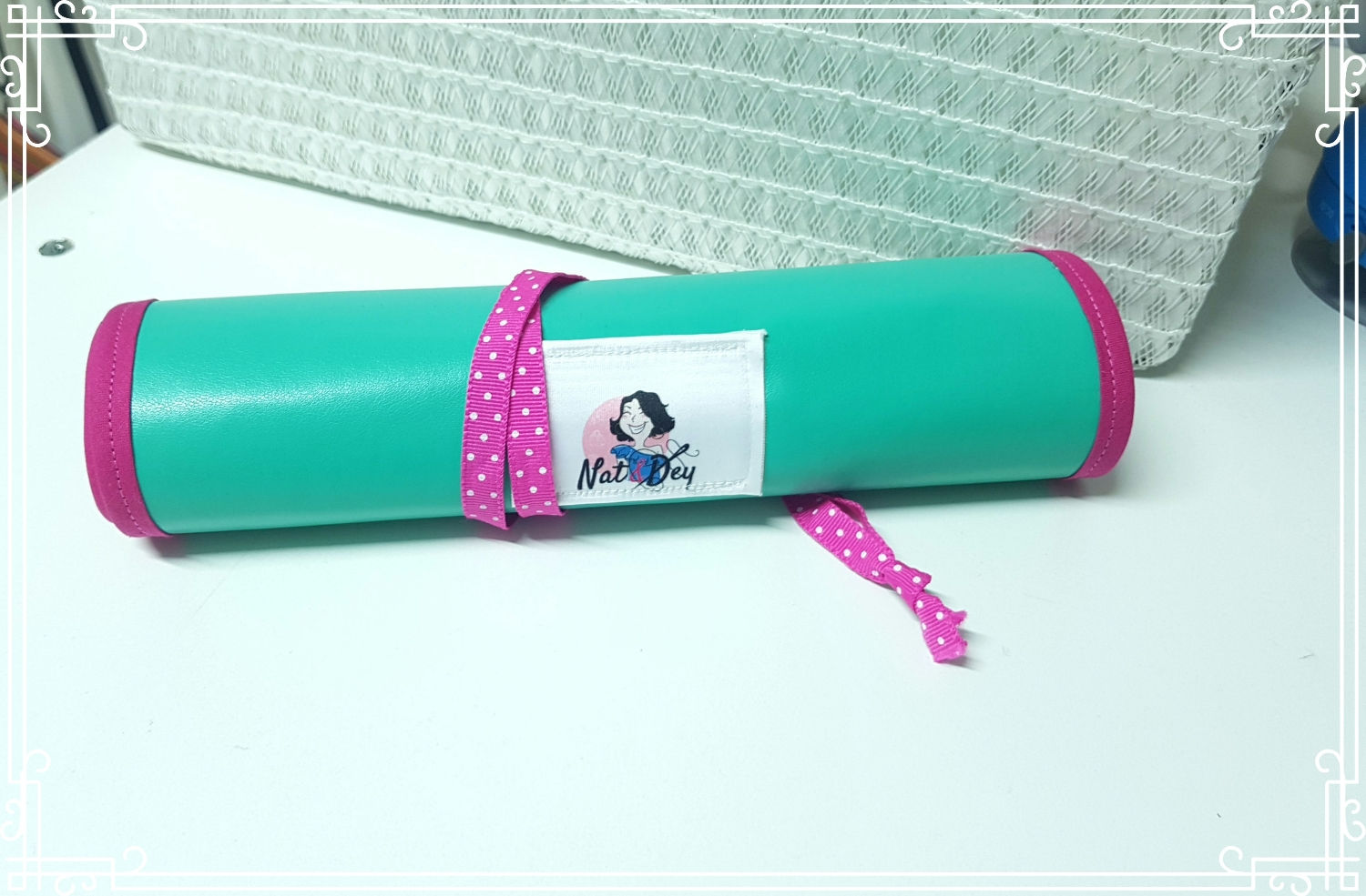 KABOCHON, la pochette à bijoux VERT/ FLEURS