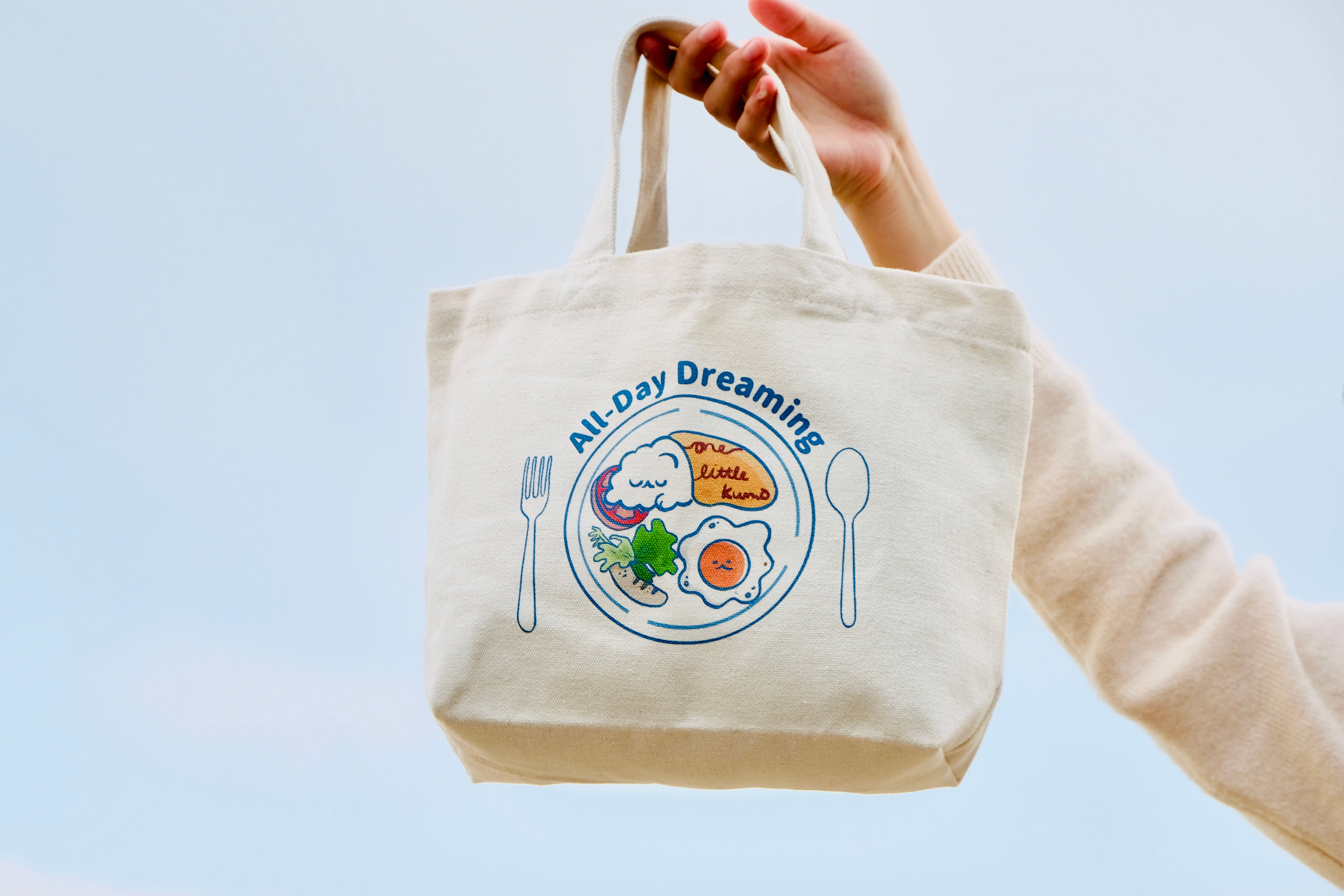 All day dreaming tote bag