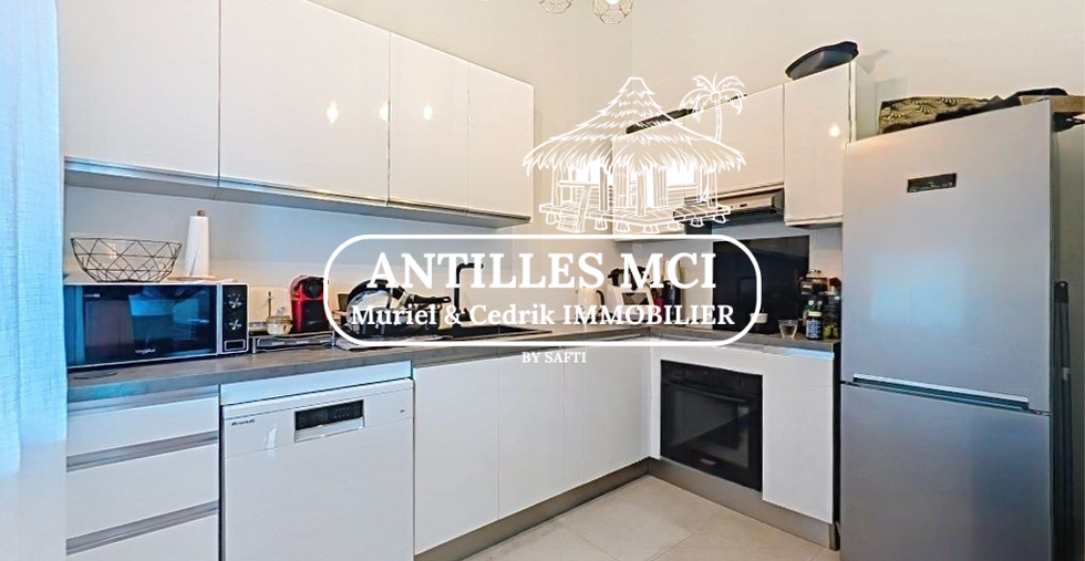 Cuisine fonctionnelle – maison de plain-pied à vendre à Rivière-Salée – Antilles MCI