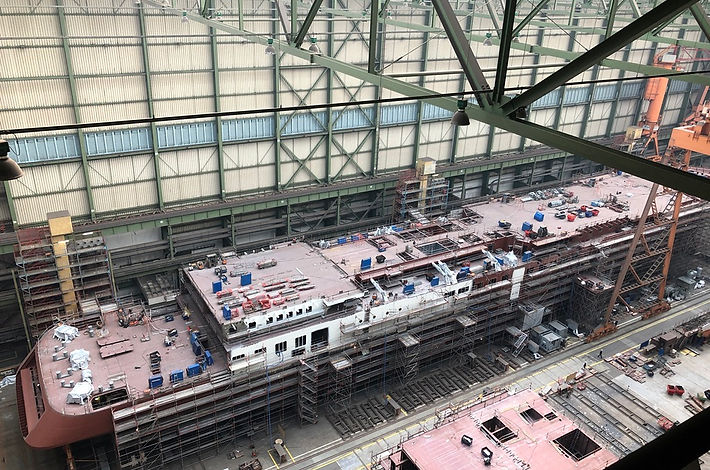 Die CRYSTAL ENDEAVOR entsteht in der Halle