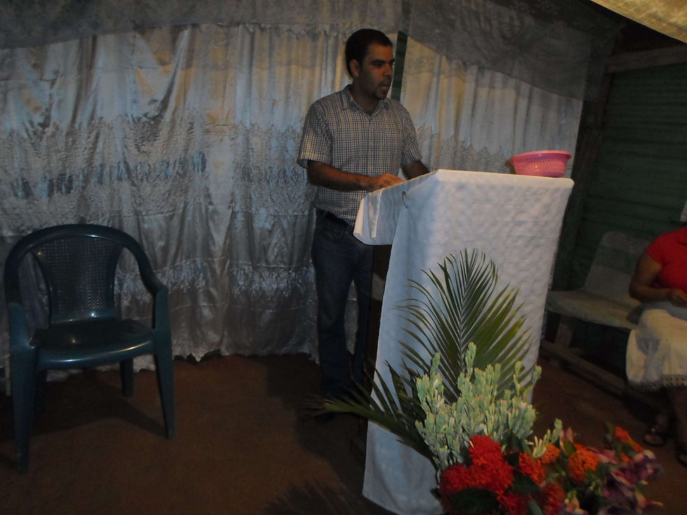 Pastor, Geovany Lopez