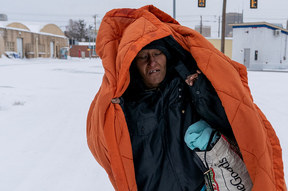 US storm leaves 670,000 without power, forces thousands of flight cancellations