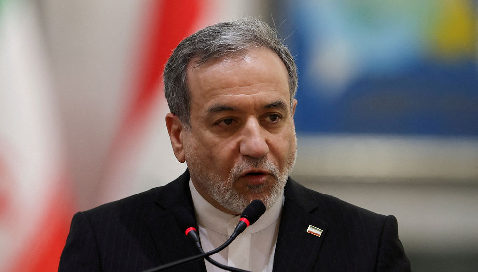 Iran says Oman deal nears final stage, urges US action to reopen Hormuz