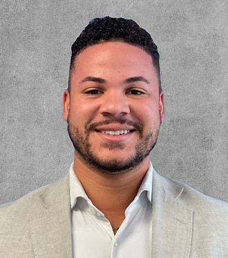 Josh headshot_edited_edited.jpg