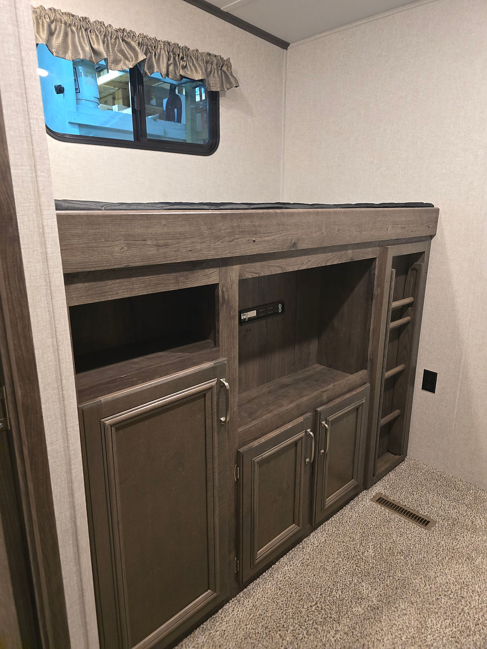 Rear bunk room