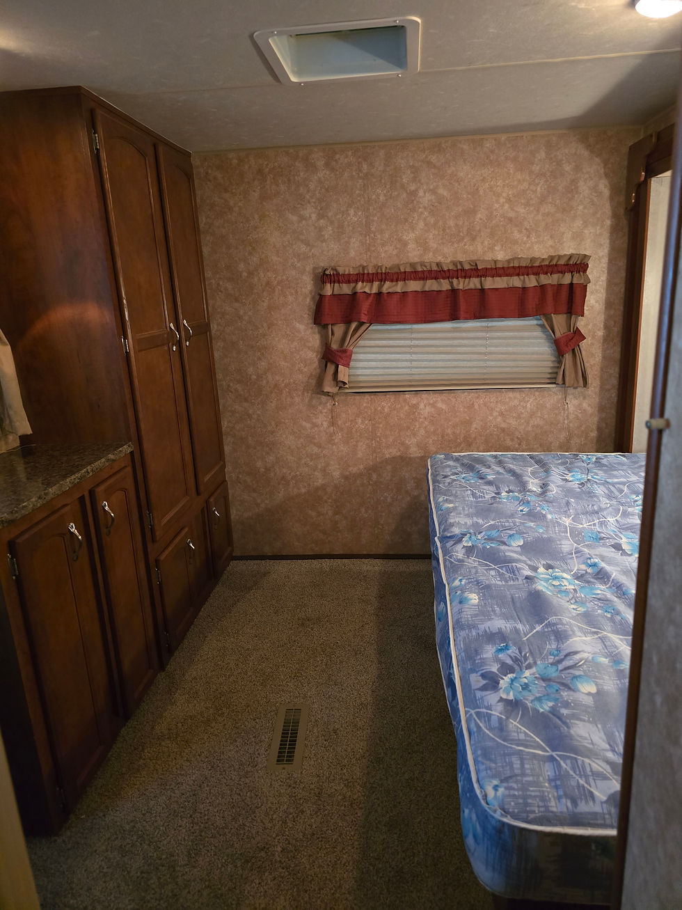 Rear bedroom
