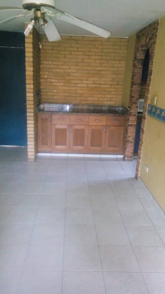 Miniatura: VENDO APARTAMENTO LA TRINIDAD CASTILLEJO GUATIRE