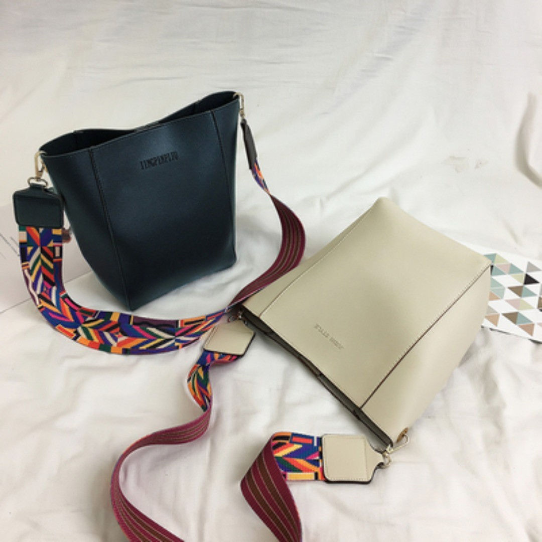 Vintage style bag!