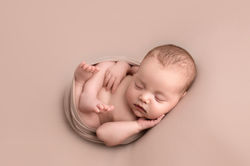 фотограф фотосесия на новородено София