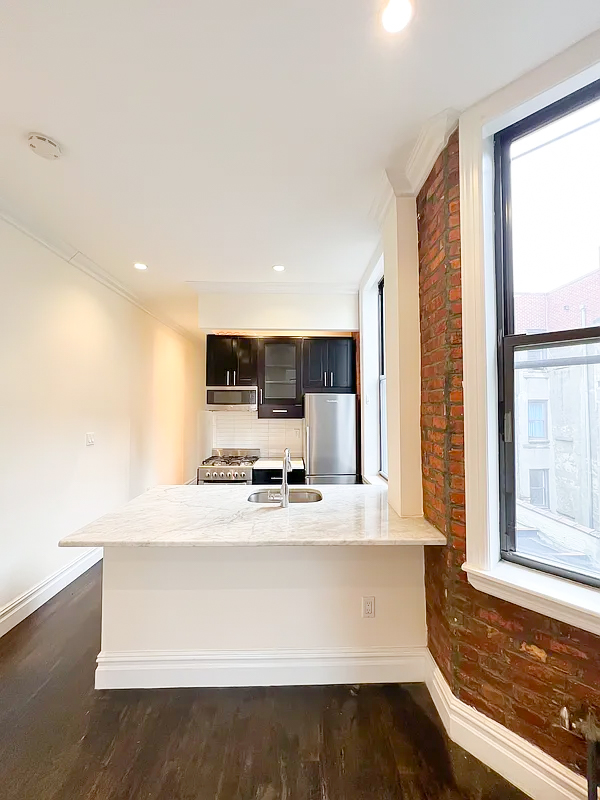 128 2nd Avenue Unit D2