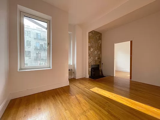 220 West 15th Street Unit 3B