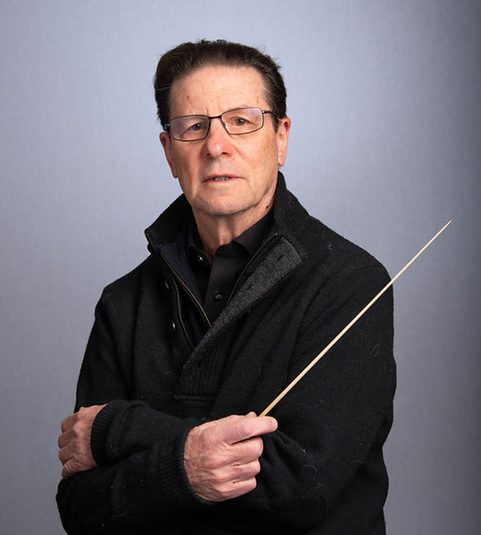 Photo of conductor Marc Sackman