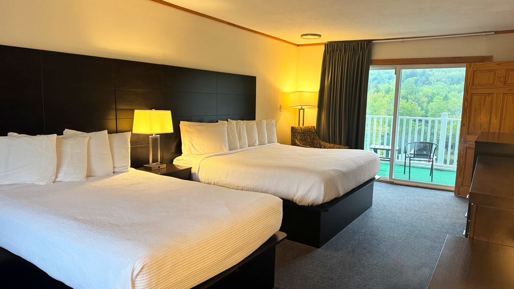 Lakeview Deluxe Room