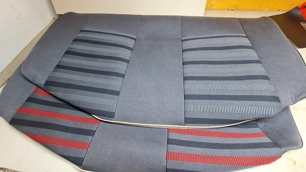 Miniaturbild: Bezüge Golf 2 GTI Rückbank Vorfacelift EV 16v KR Rot Grau  TÜRKIS