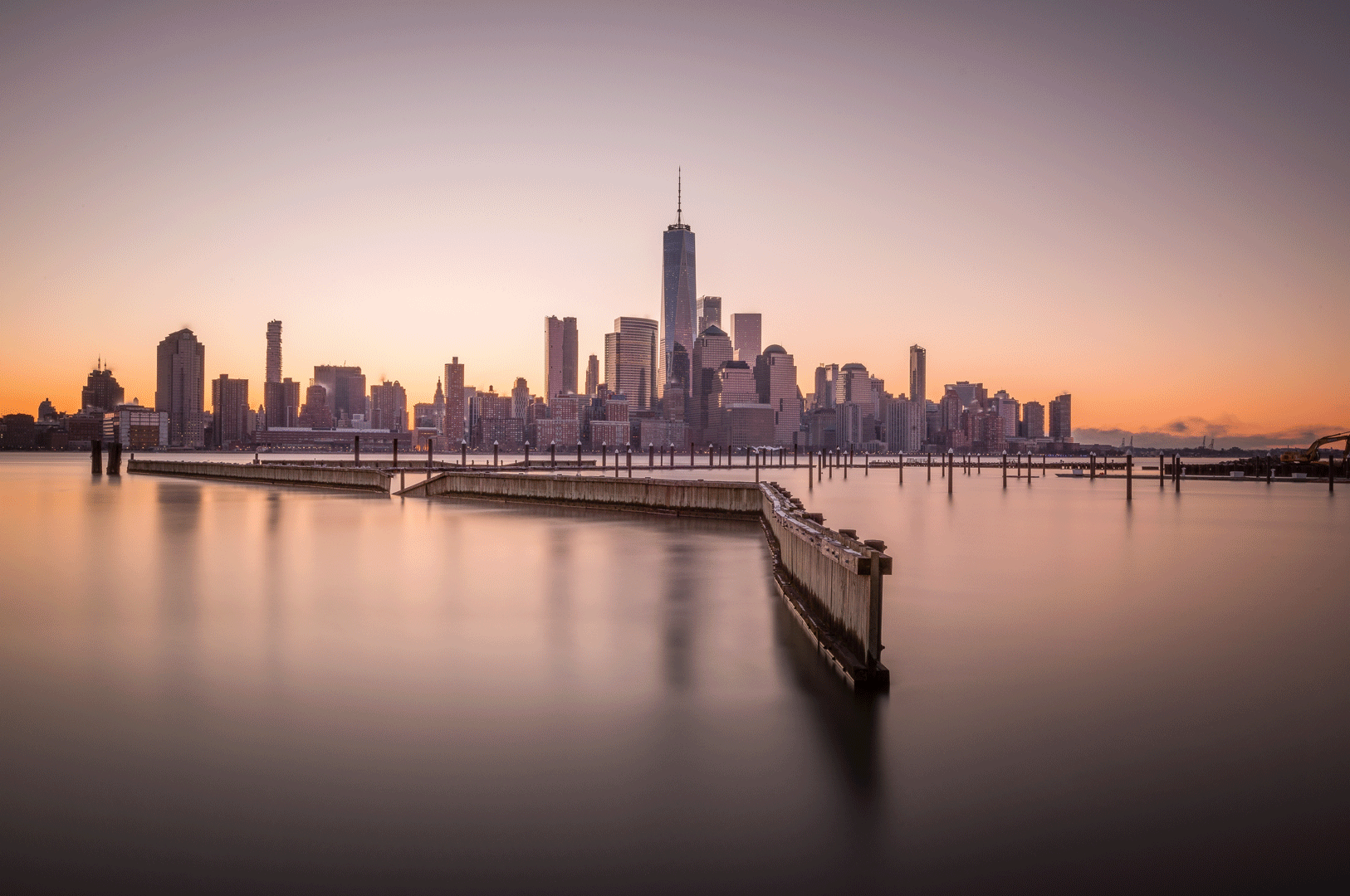 TRAVEL_NYC.gif