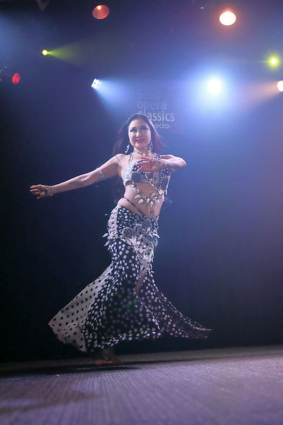 神戸のベリーダンススクール, ベリーダンスのライブショー。 MAKI Bellydance School in Kobe. 神戸